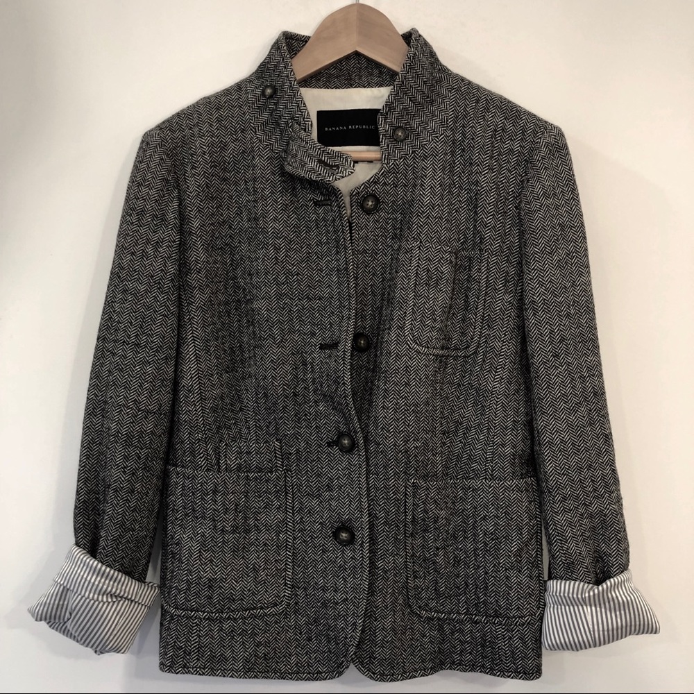 Banana republic blazer. Tweed with great details